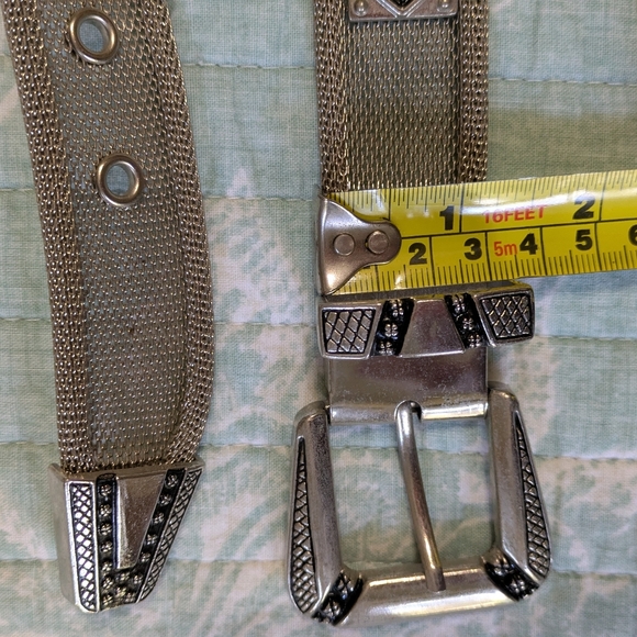 Gorgeous Silver Metal Mesh With Gold and Black Details. 39" - Picture 3 of 7